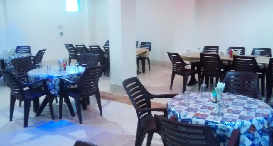 Hotel Metro, Hanumangarh 5